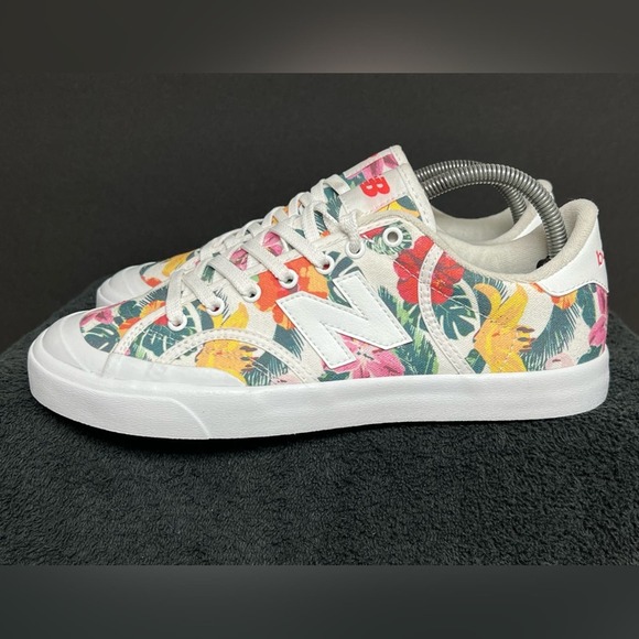 New Balance Shoes - New Balance PROCTSEK Arch Support Mens 8 Women 9.5 Sneakers Multicolor Floral